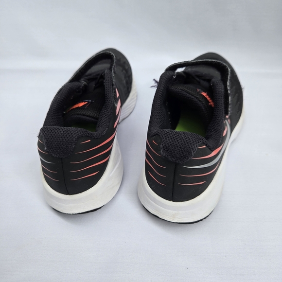 Nike Kids Black and Pink Sneakers - Picture 5 of 8